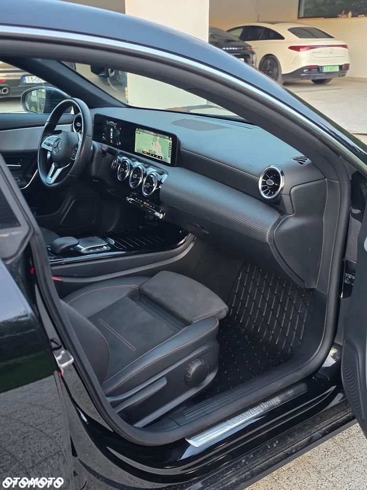 Mercedes-Benz CLA - 23
