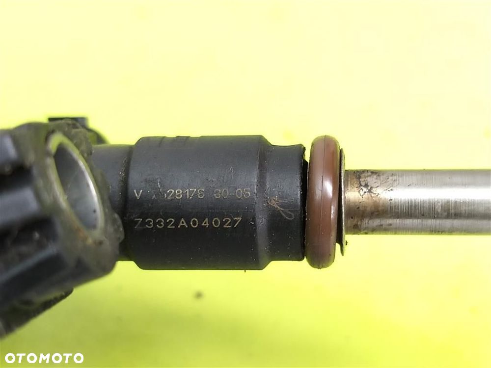 Listwa wtryskiwaczy Peugeot 308 307 207 2006–2012 1.4 B - 5