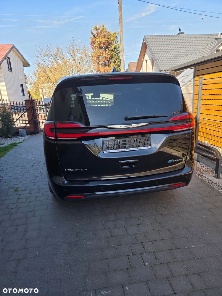 Chrysler Pacifica - 15