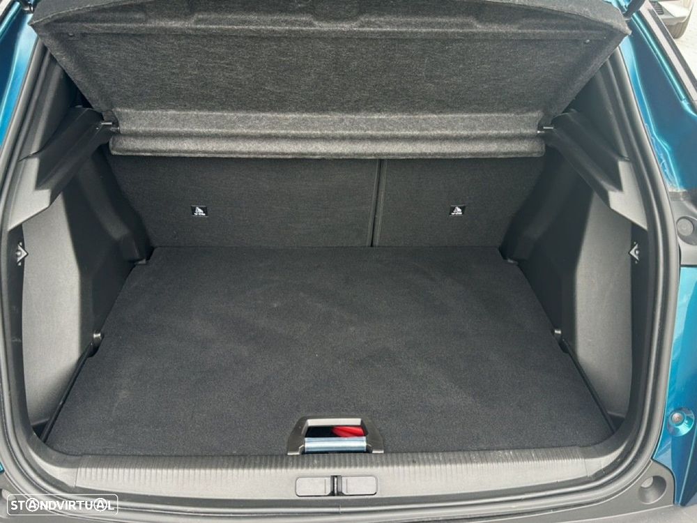 Peugeot e-2008 54 kWh Allure - 6