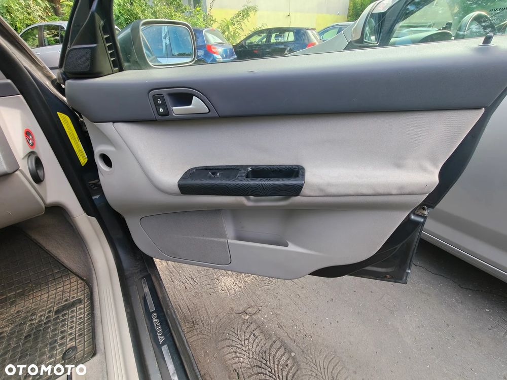 Volvo V50 2.0D Momentum - 32
