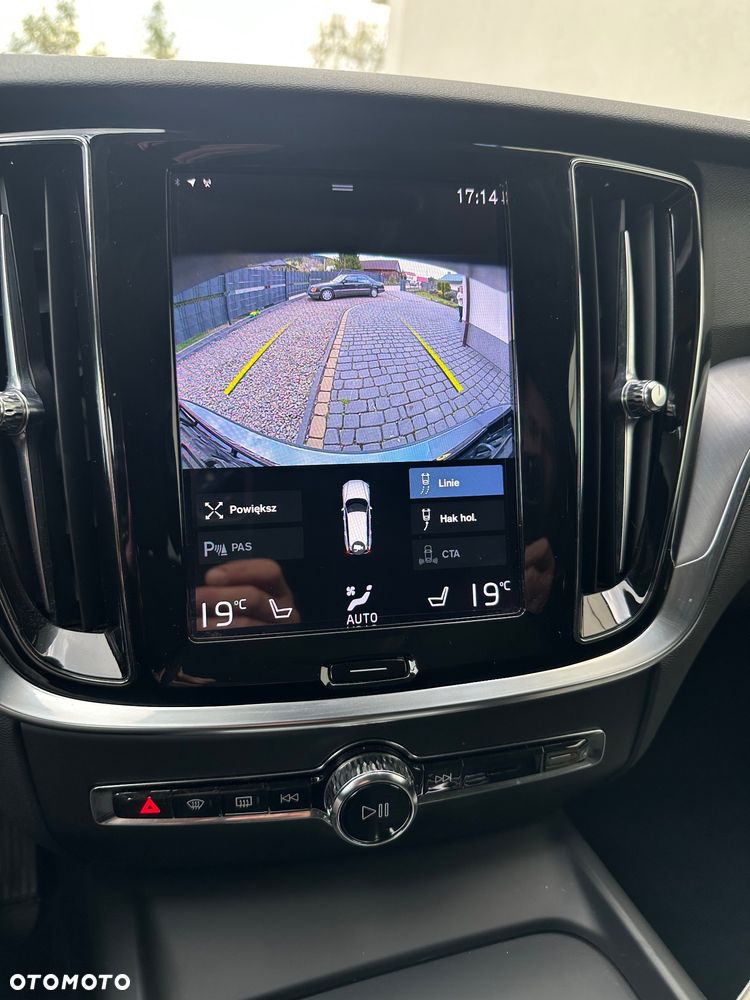 Volvo V60 B3 B Essential - 9