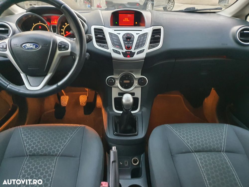 Ford Fiesta 1.6 TDCI Start-Stop ECOnetic Trend - 8
