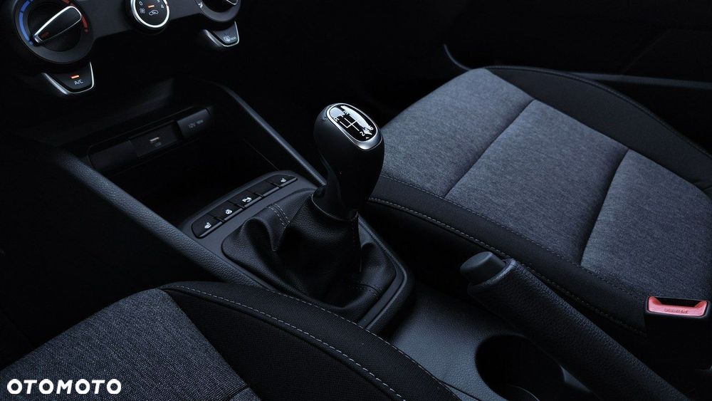 Kia Stonic - 12