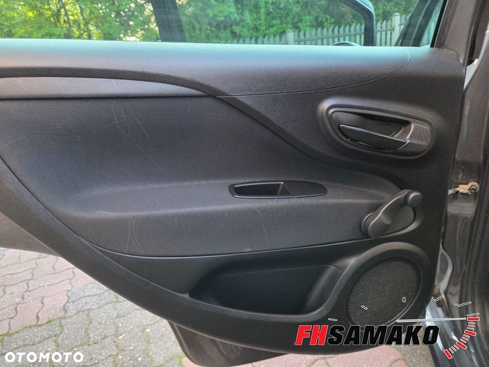 Fiat Punto 1.2 Young - 21