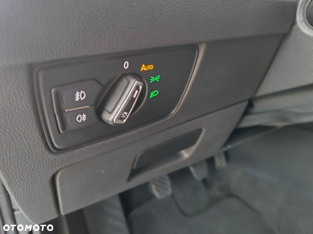 Volkswagen Passat - 17