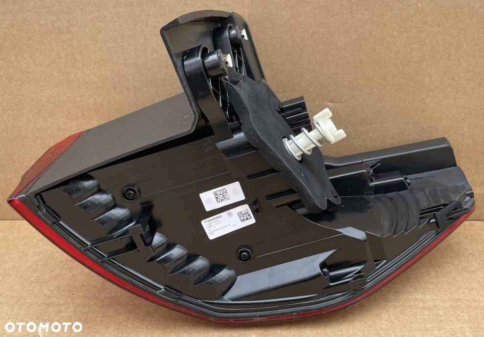 VW T7 MULTIVAN 2023- FULL LED LEWA TYLNA LAMPA ORYGINAŁ 7T0945095D - 3