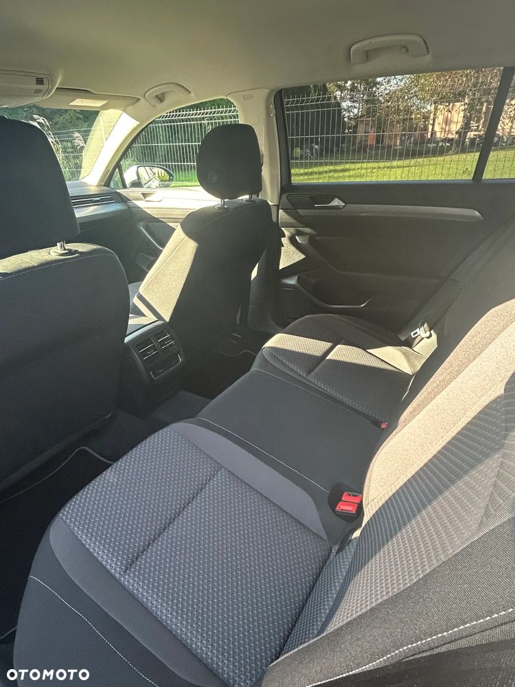 Volkswagen Passat 1.6 TDI BMT Comfortline - 4