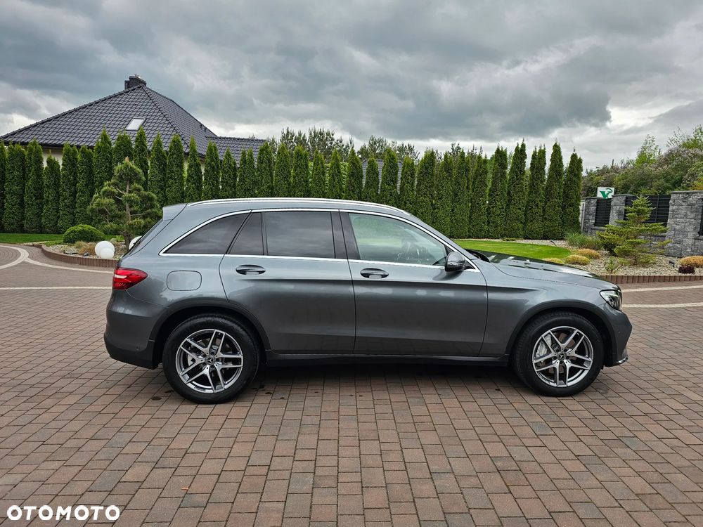 Mercedes-Benz GLC - 6
