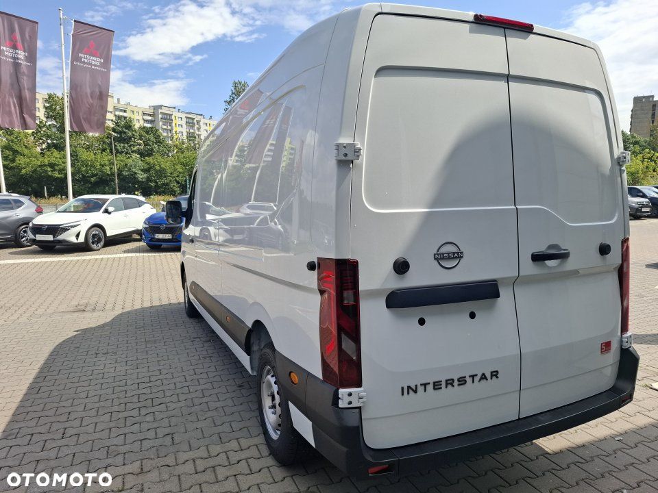 Nissan Interstar - 4