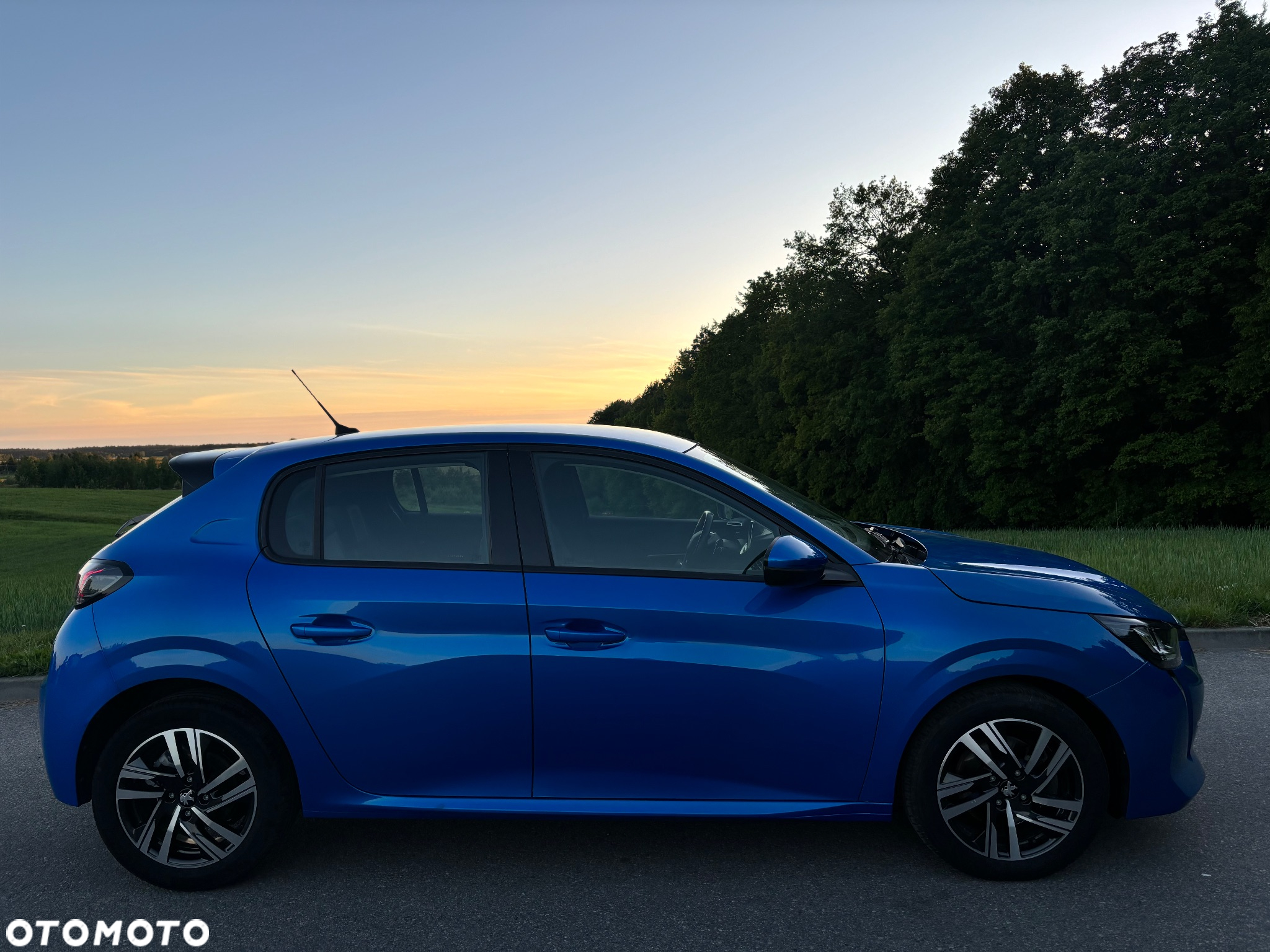 Peugeot 208 1.2 PureTech Allure S&S EAT8 - 3