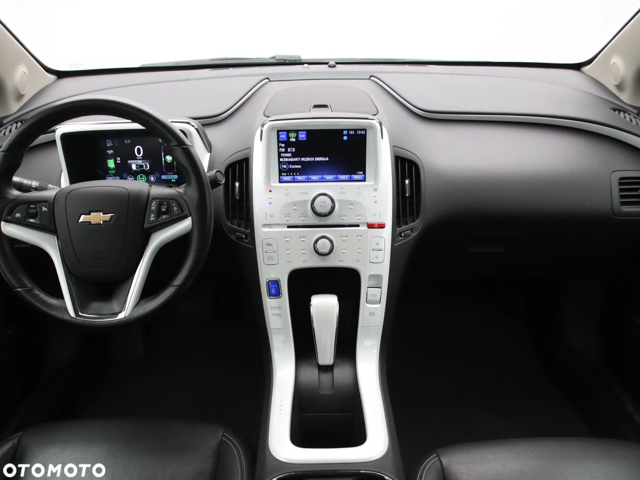 Chevrolet Volt - 27