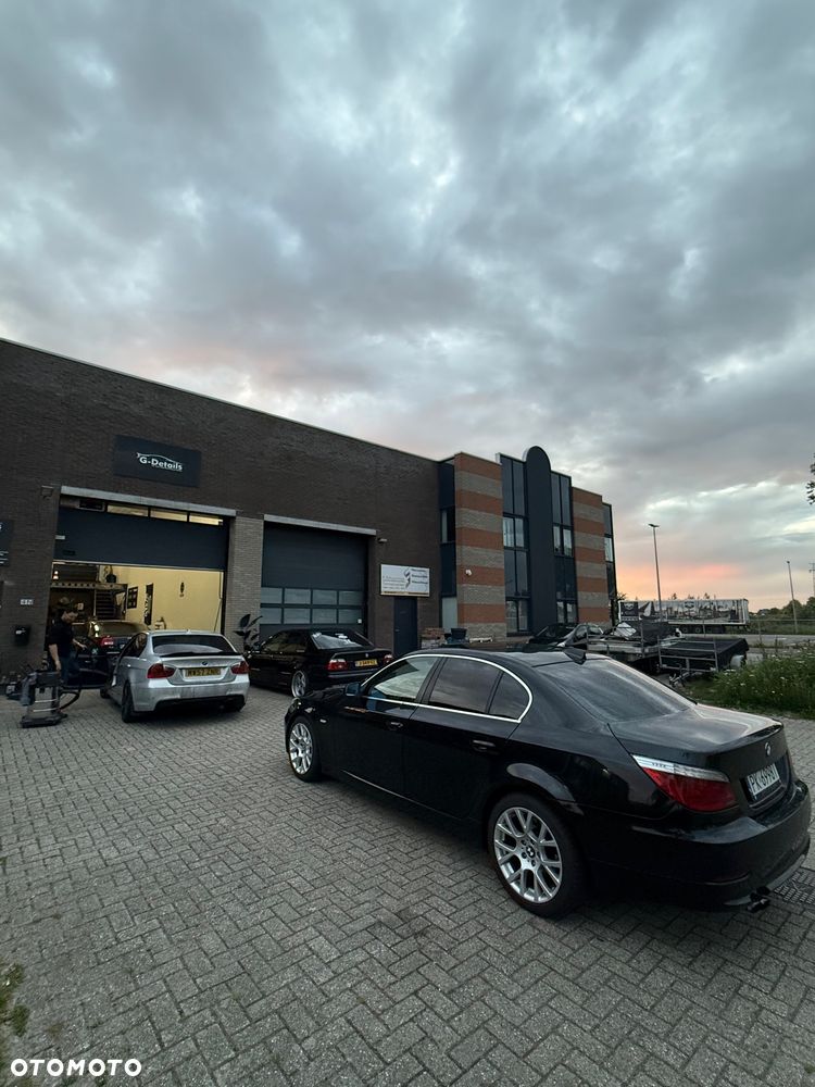 BMW Seria 5 523i - 19