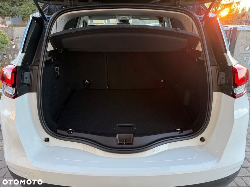 Renault Scenic Energy TCe 130 S&S Bose Edition - 18