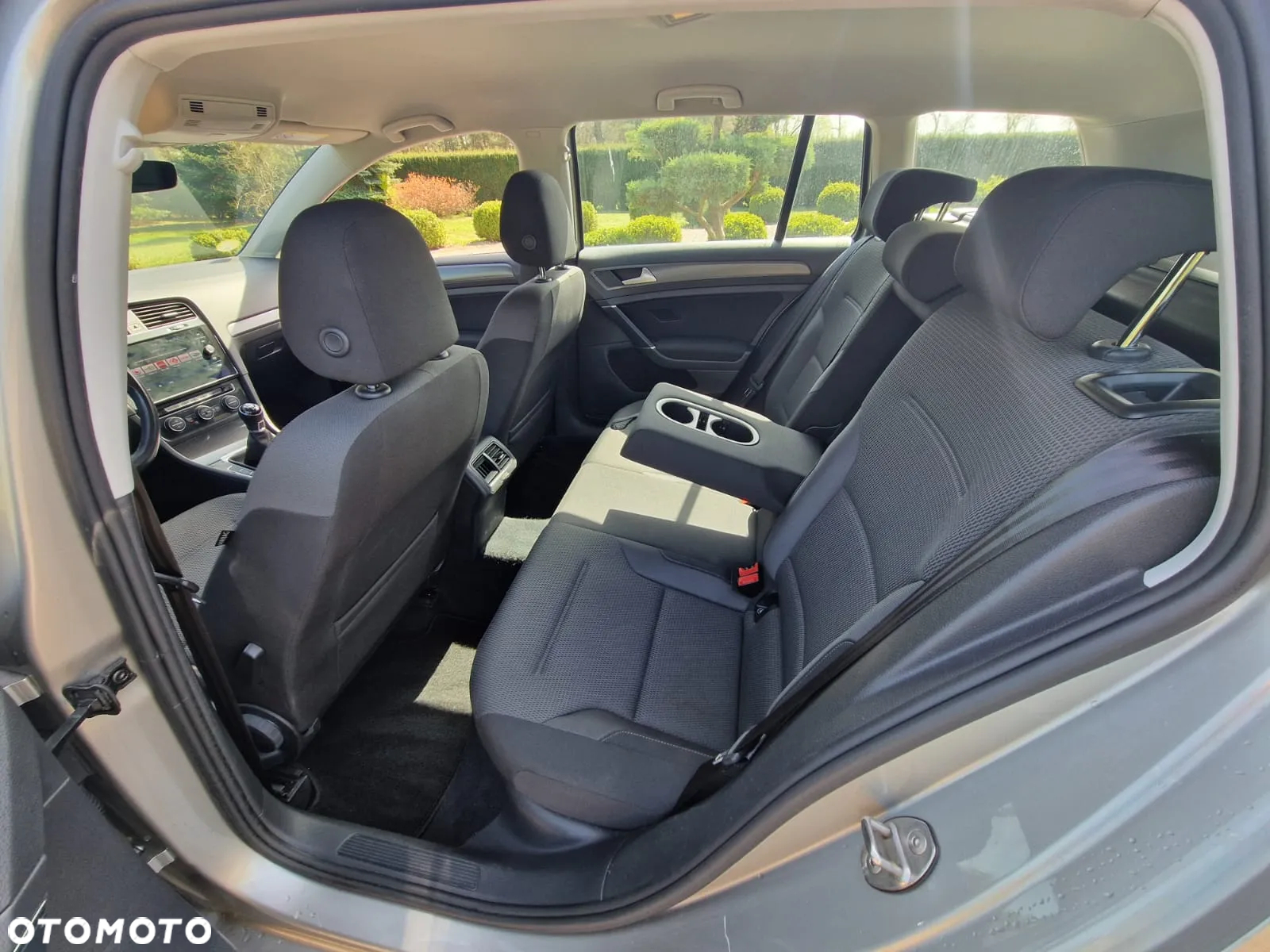 Volkswagen Golf - 16