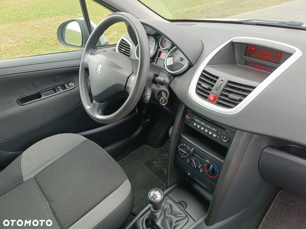 Peugeot 207 75 Tendance - 12
