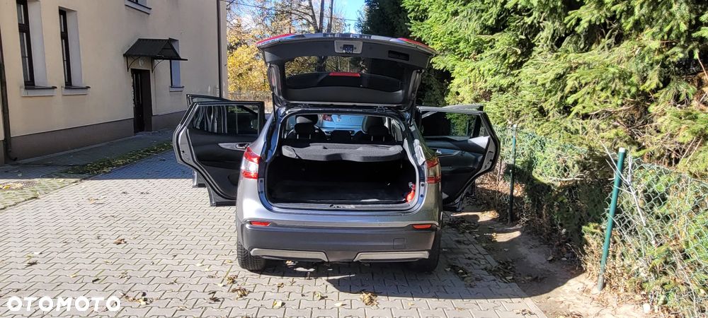 Nissan Qashqai 1.6 DIG-T N-Connecta - 14