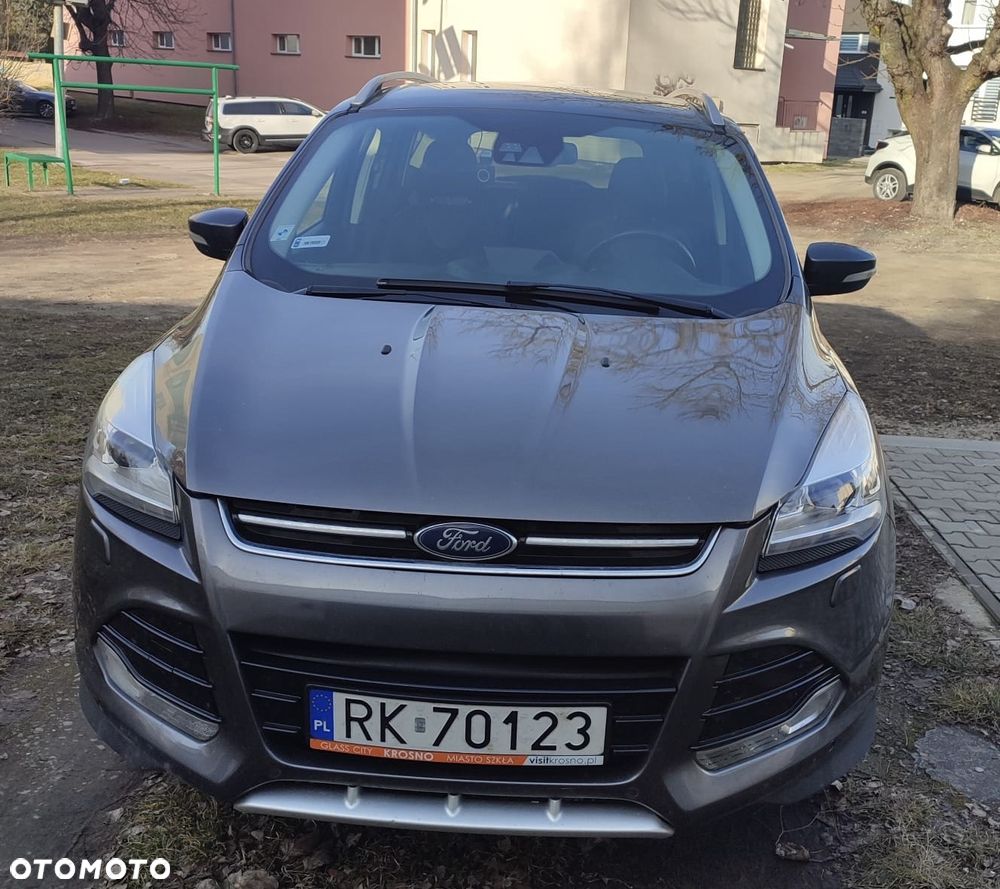 Ford Kuga 2.0 TDCi 2x4 Titanium - 1