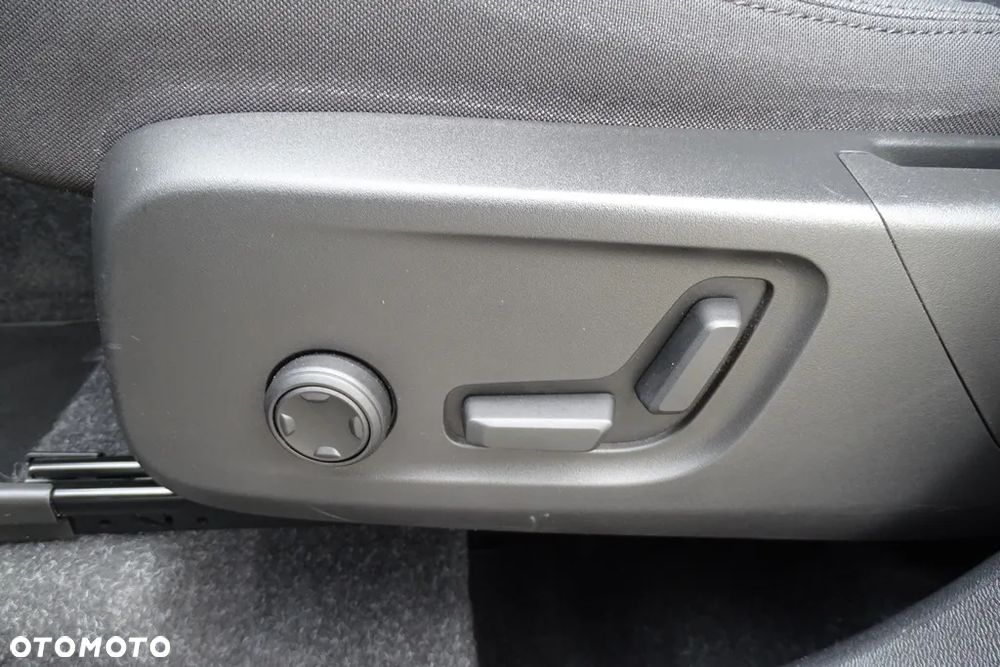 Volvo XC 40 T5 Recharge DKG Inscription Expression - 21