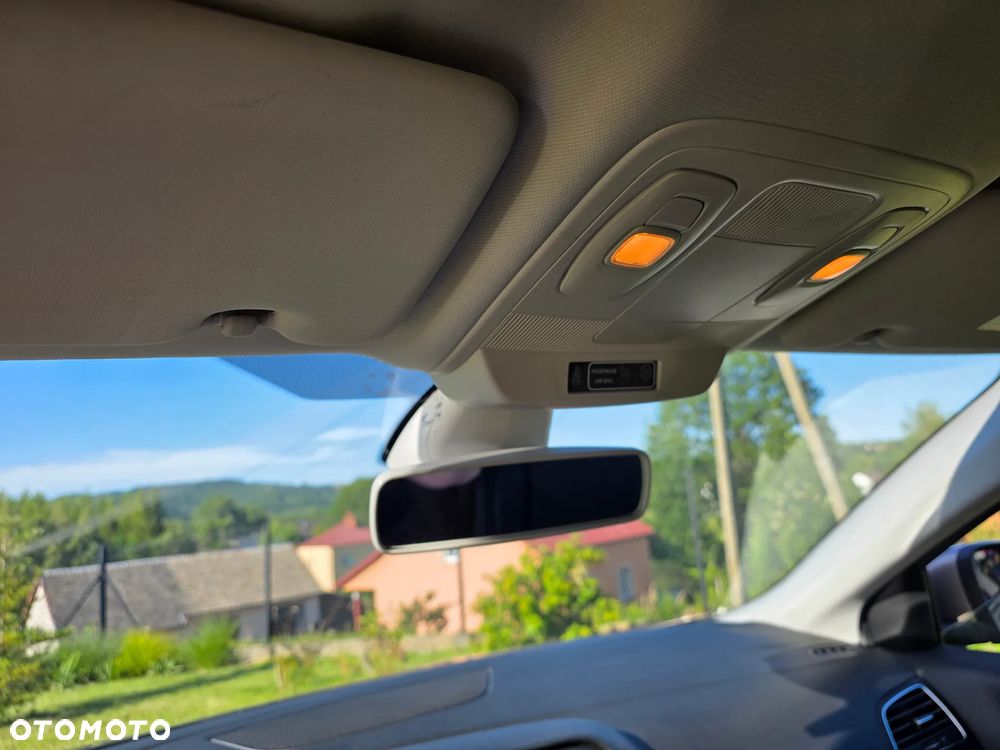 Renault Megane 1.6 SCe Intens - 10