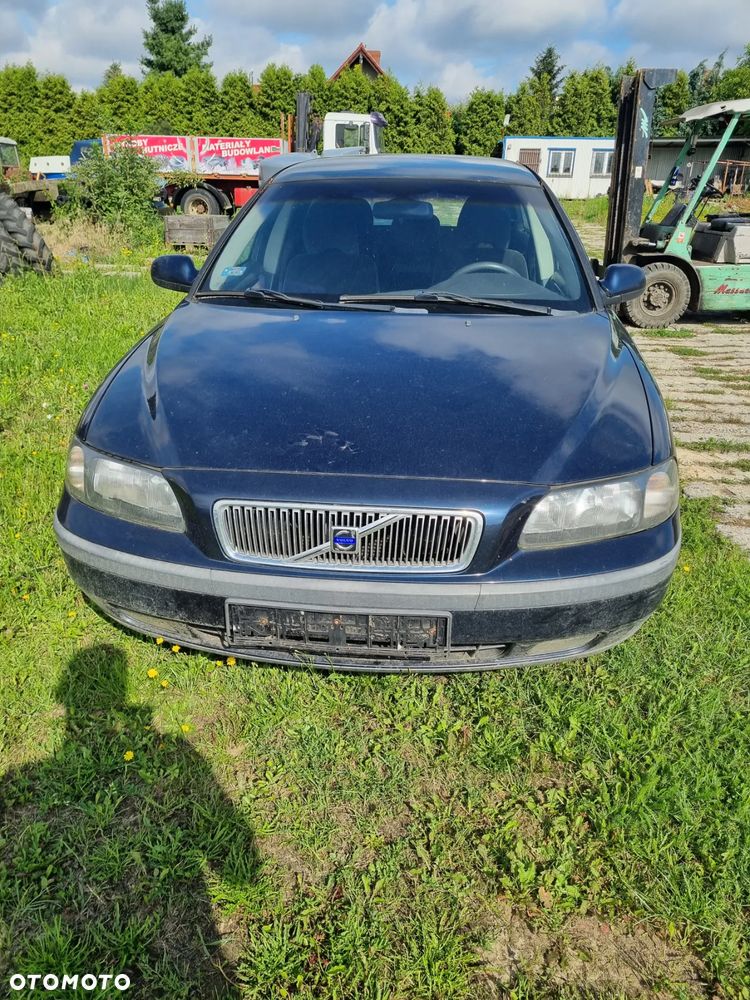Volvo v70 2001r 2.5 tdi 140km D5252T skrzynia m56 na części - 1