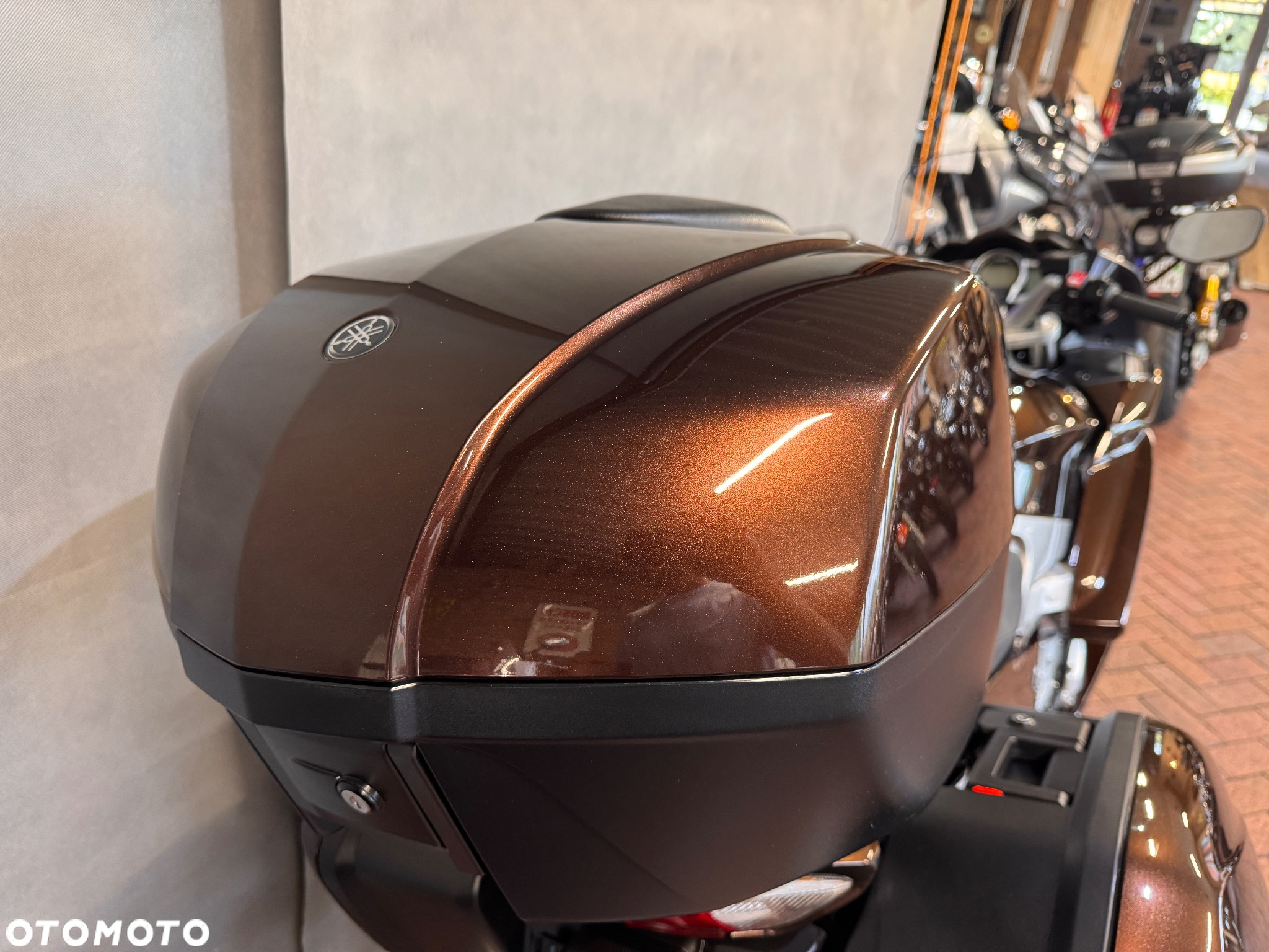 Yamaha FJR - 16