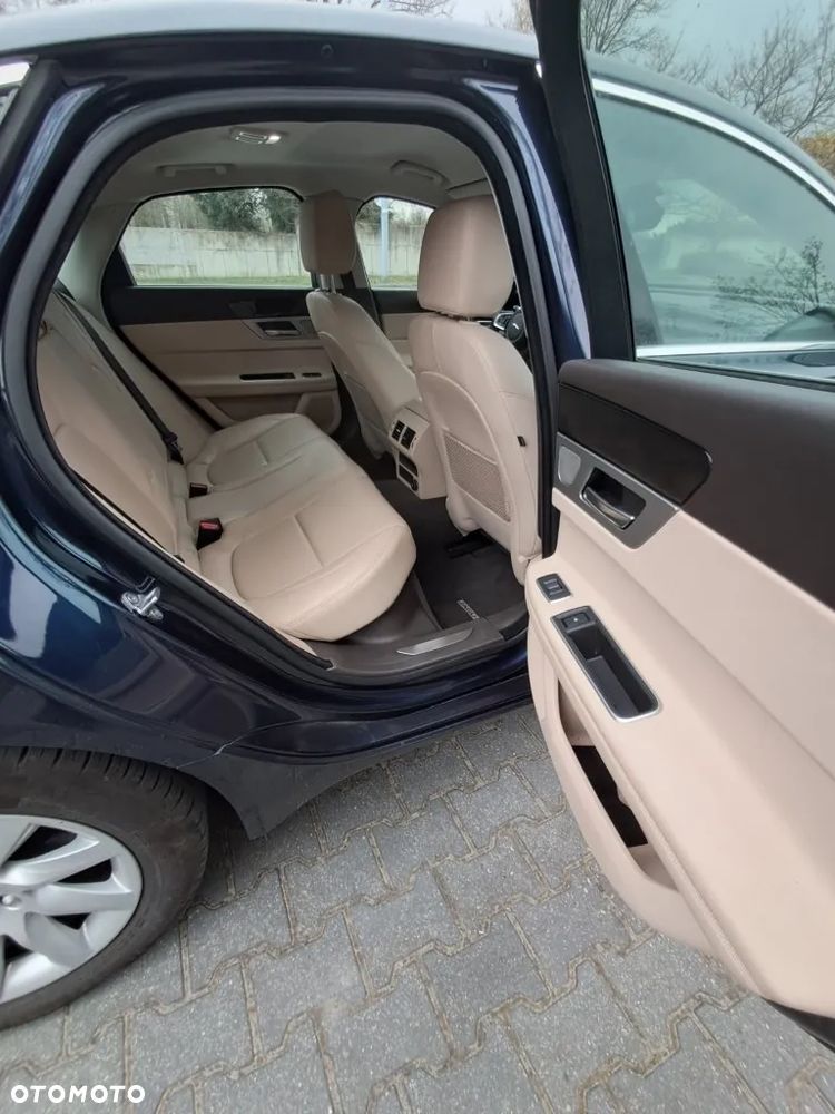 Jaguar XF 2.0 i4D Prestige - 23