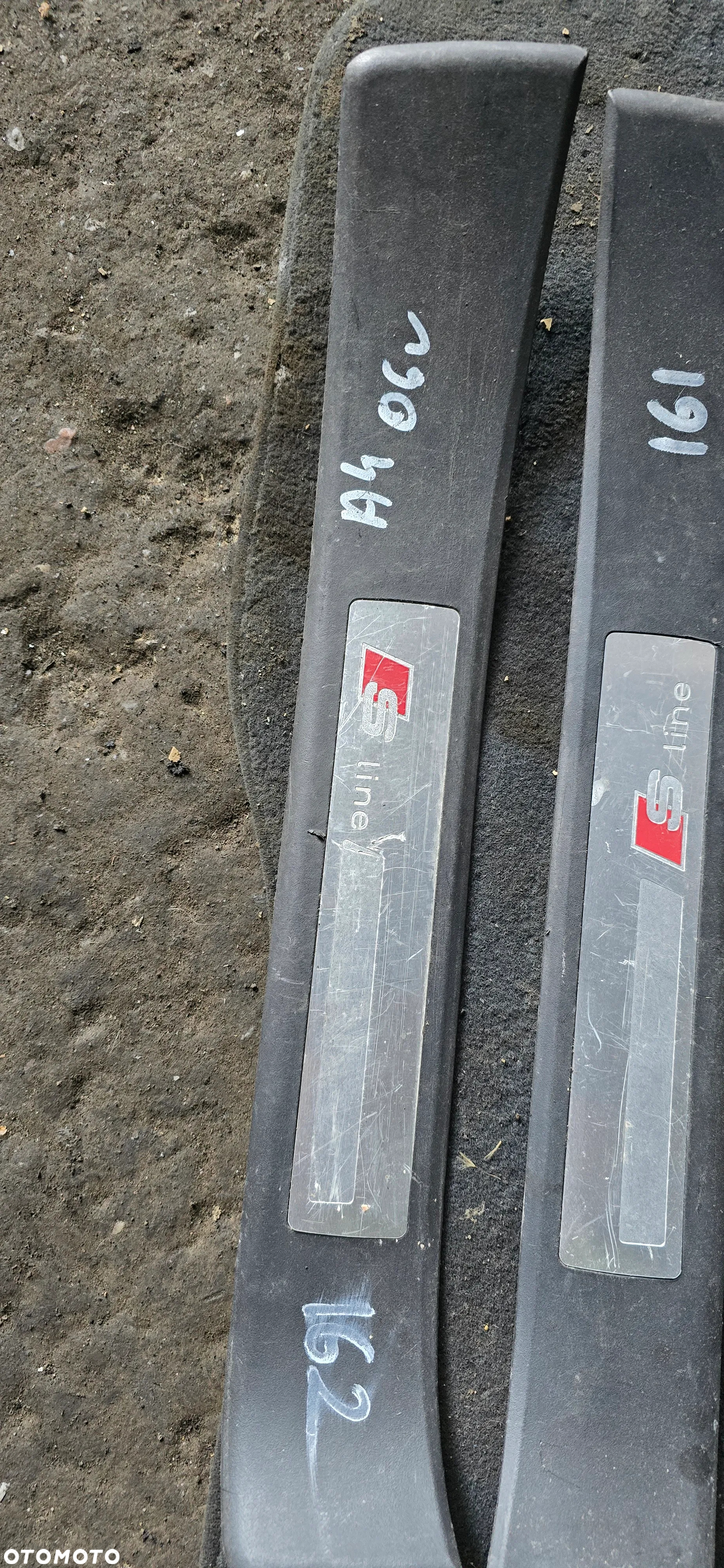 Listwy wewnętrzne progowe Audi A4 B6 B7 S Line komplet - 5