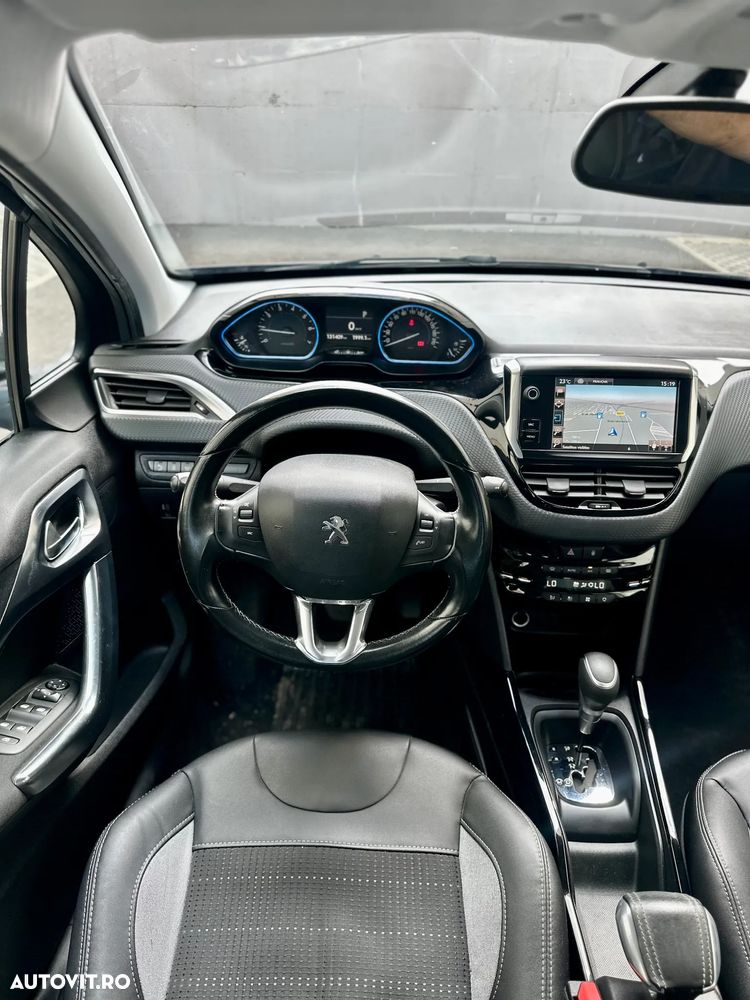 Peugeot 2008 - 13