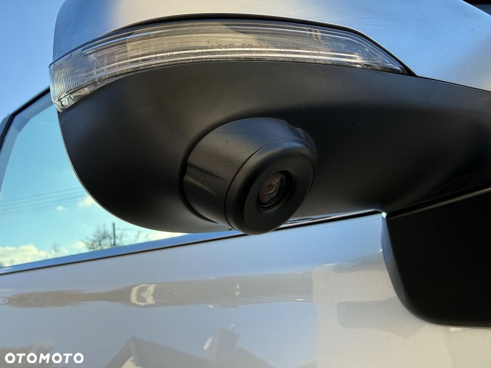 Subaru Forester 2.0i-L Platinum (EyeSight) Lineartronic - 23