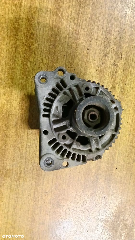 Alternator Volkswagen Golf 3 III Polo 6N Lupo Cordoba Ibiza 70A Bosch 028903025H 1.0 1.4 1.6 Benzyna - 3