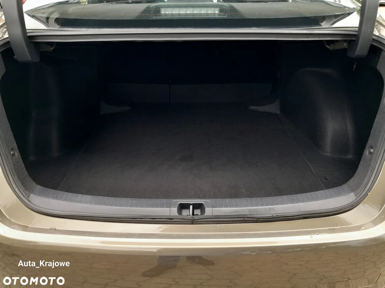 Toyota Corolla 1.5 Comfort - 28