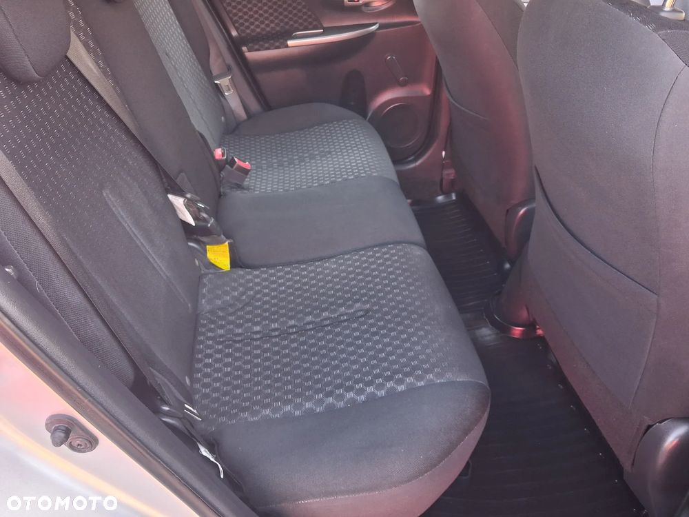 Toyota Urban Cruiser 1.33 4x2 Club - 34