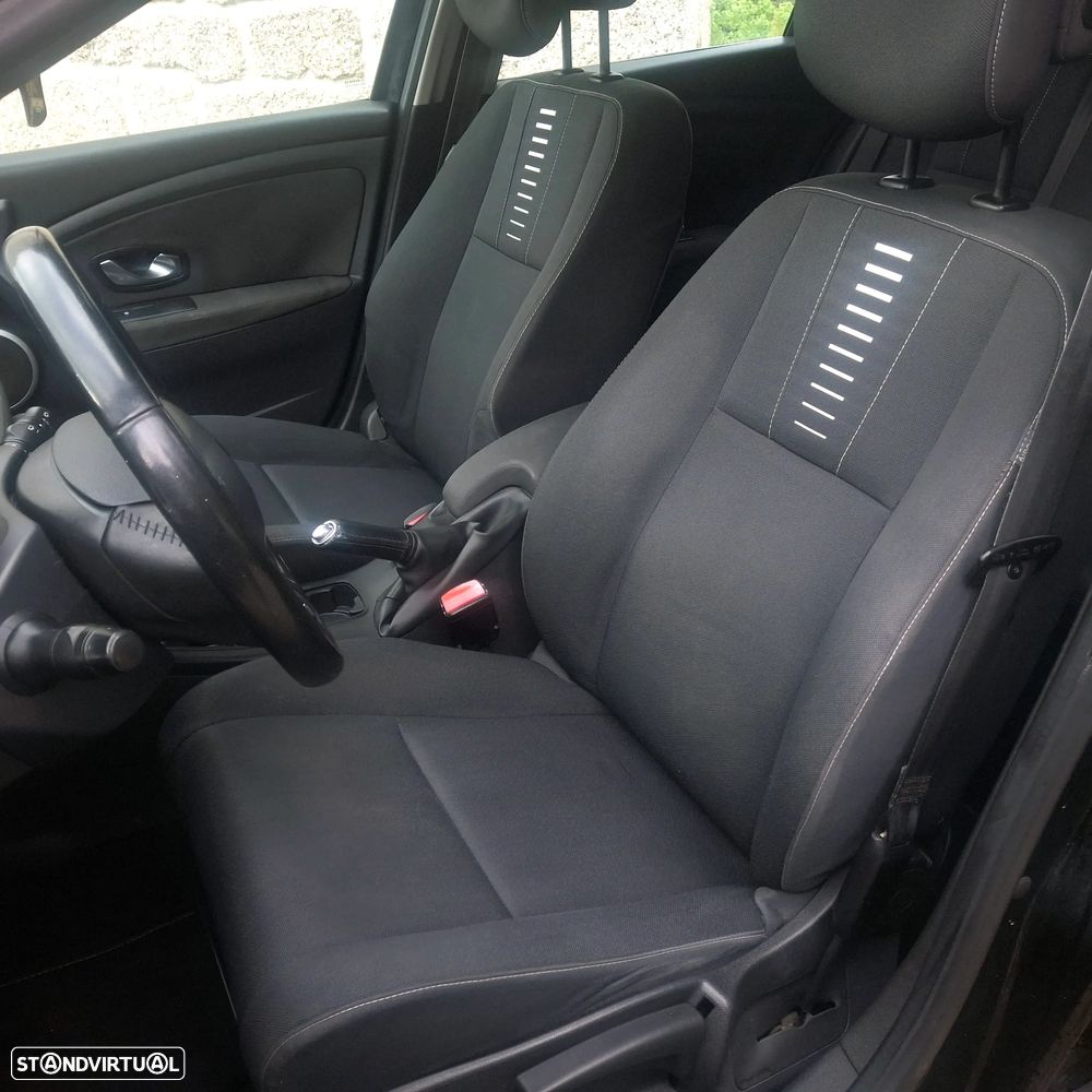 Renault Mégane Sport Tourer 1.5 dCi Dynamique CO2 Champion - 9