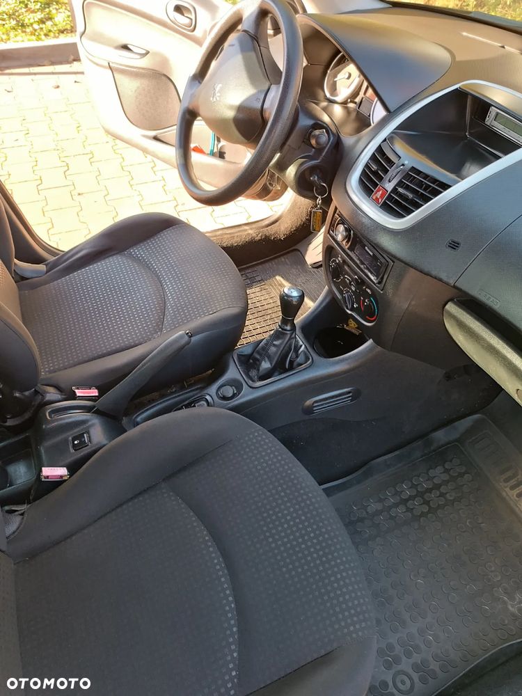 Peugeot 206 plus - 8