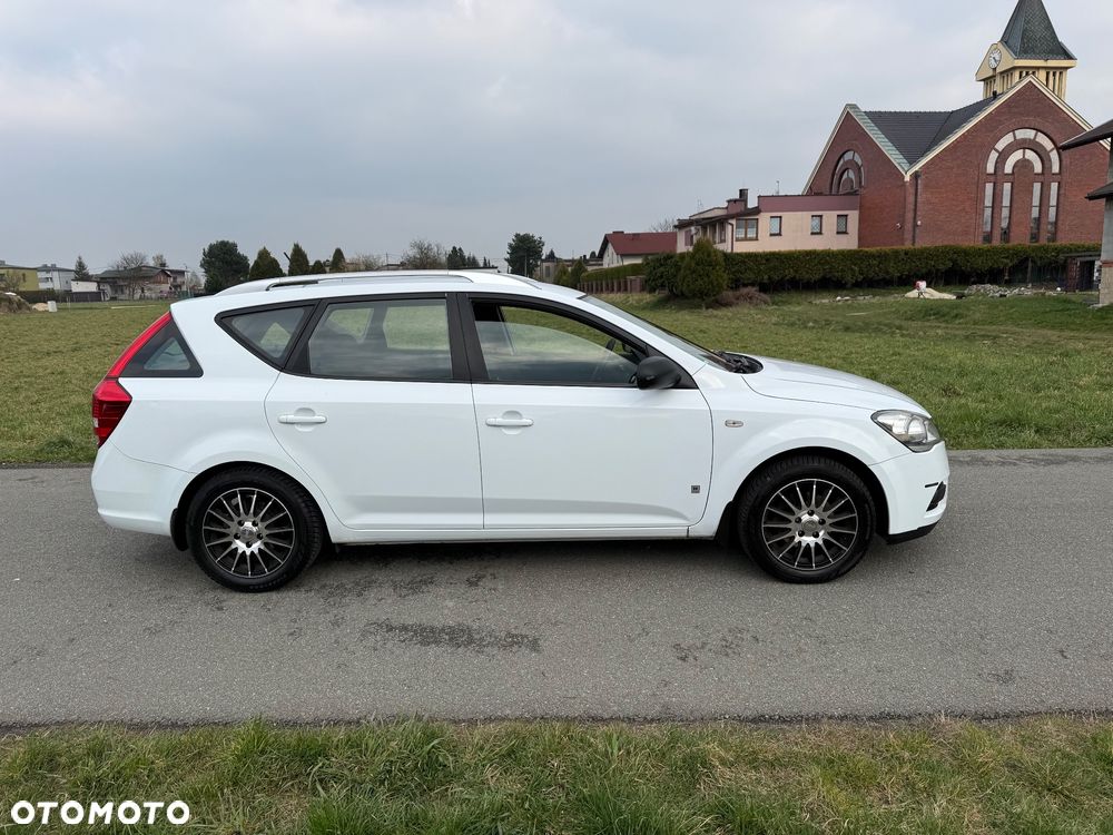 Kia Ceed 1.4 CVVT Dream-Team Edition - 5