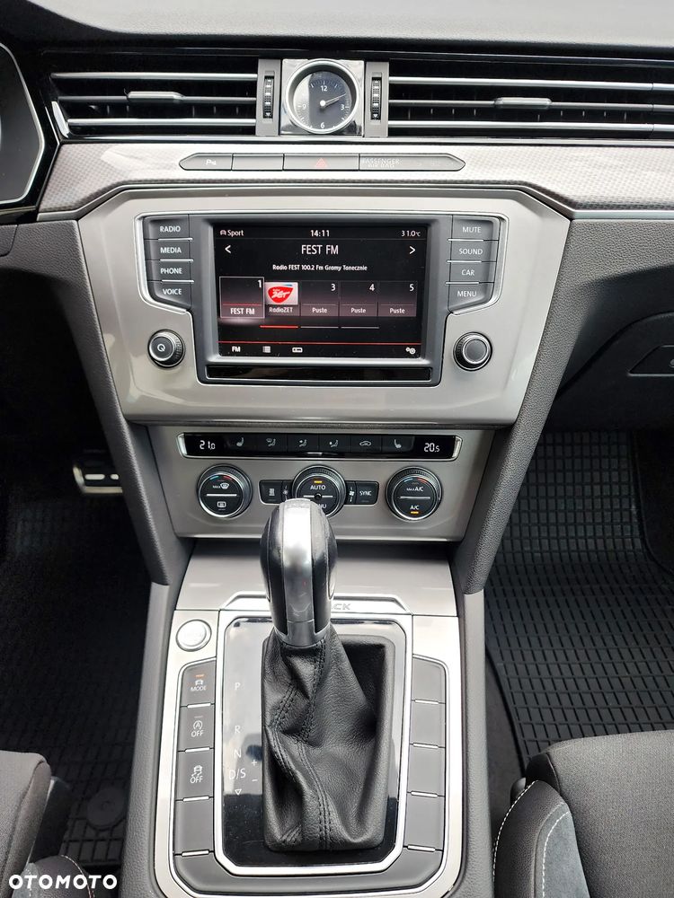 Volkswagen Passat Alltrack 2.0 TDI SCR 4Motion DSG - 22