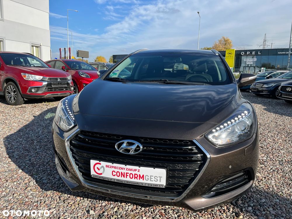 Hyundai i40 Kombi 2.0 Automatik Family+ - 11