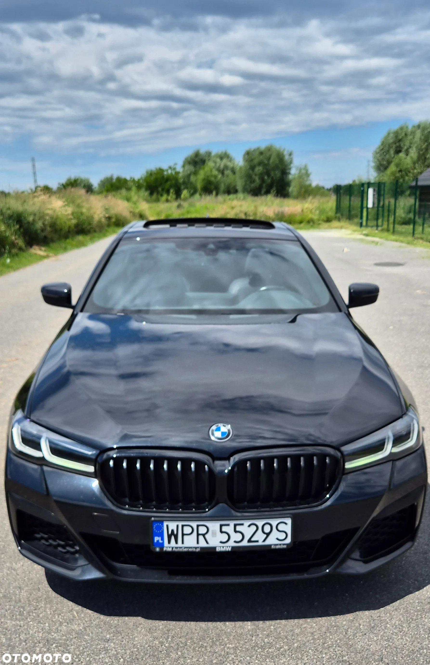 BMW Seria 5 520d xDrive M Sport sport - 3