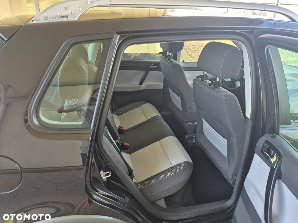 Volkswagen Polo Cross - 10