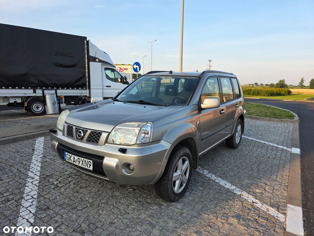 Nissan X-Trail 2.0 Sport + - 2