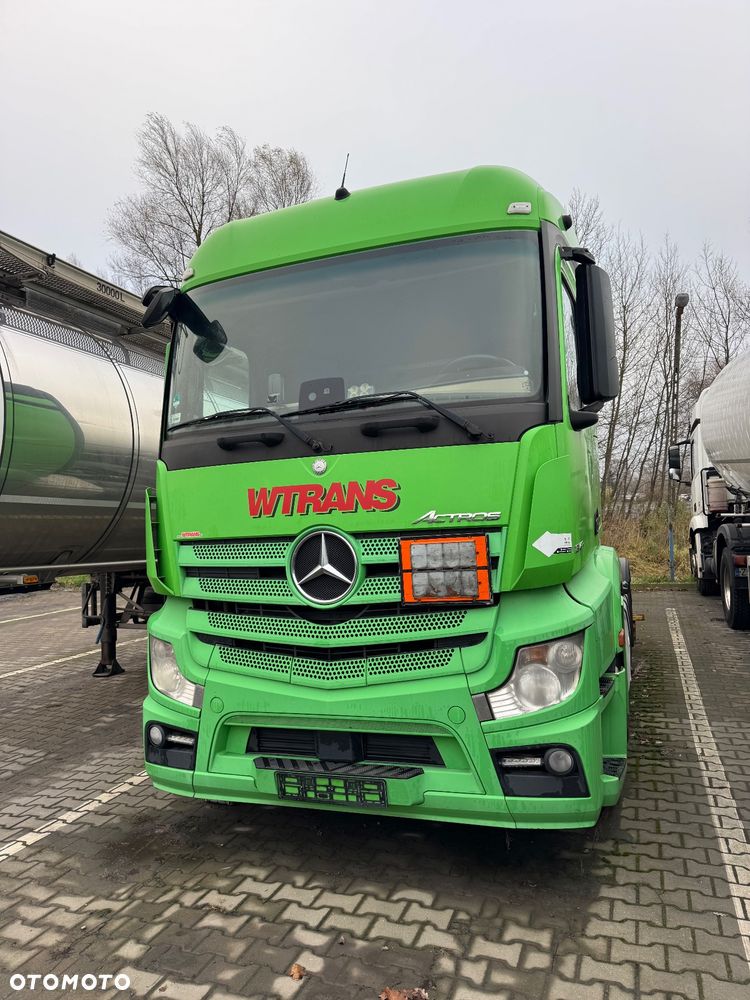 Mercedes-Benz Actros - 1
