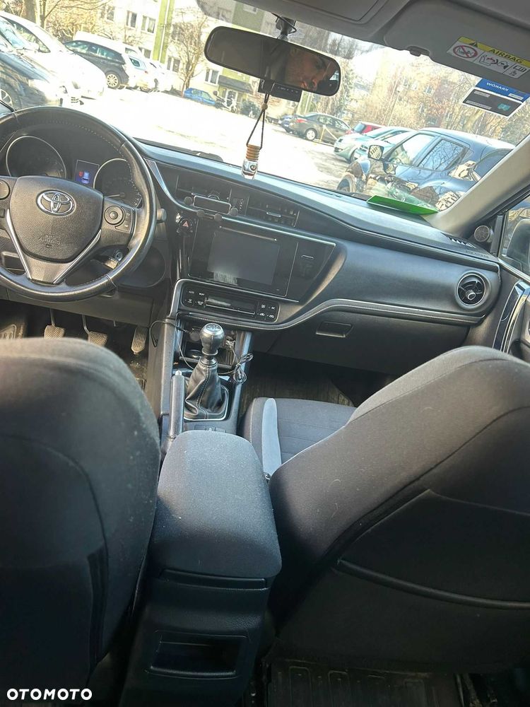 Toyota Auris - 8