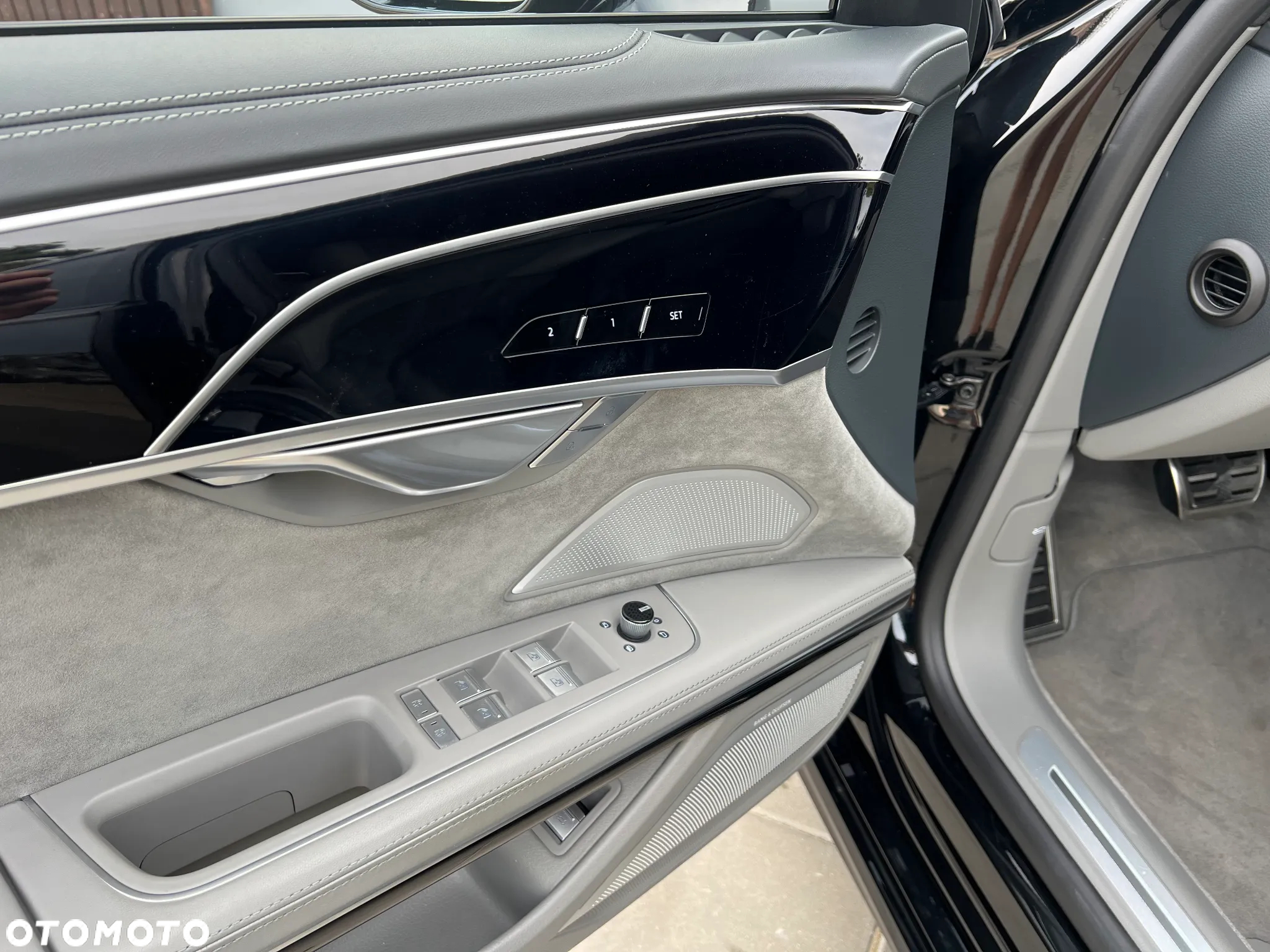 Audi S8 - 11