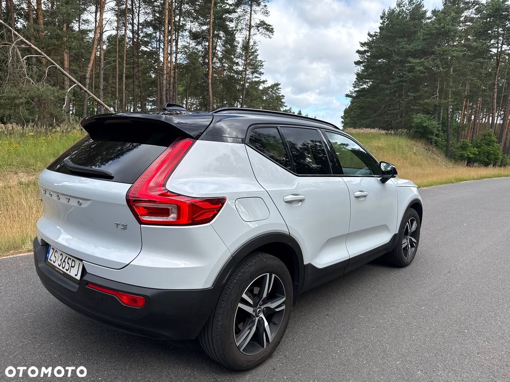 Volvo XC 40 T3 R-Design - 13