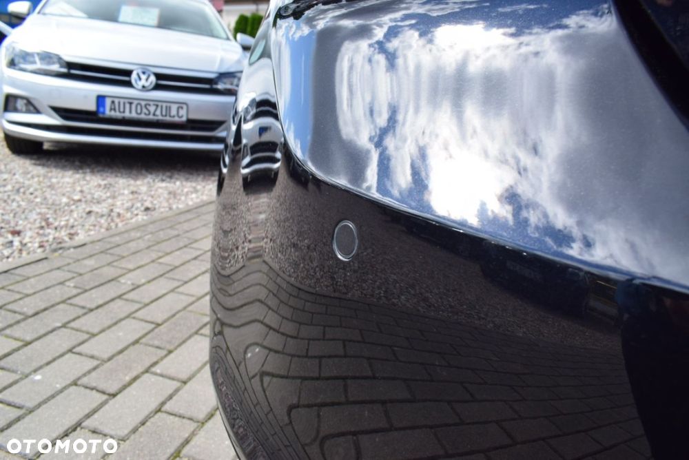 Volkswagen Golf - 11