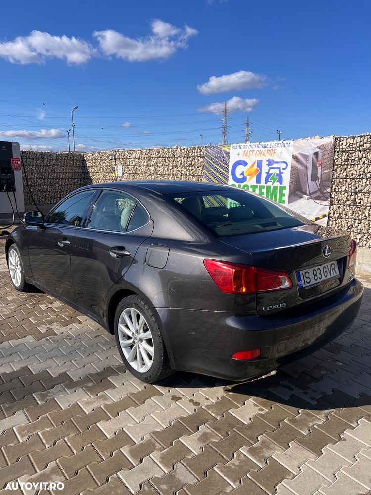 Lexus Seria IS 220d Luxury Line - 31