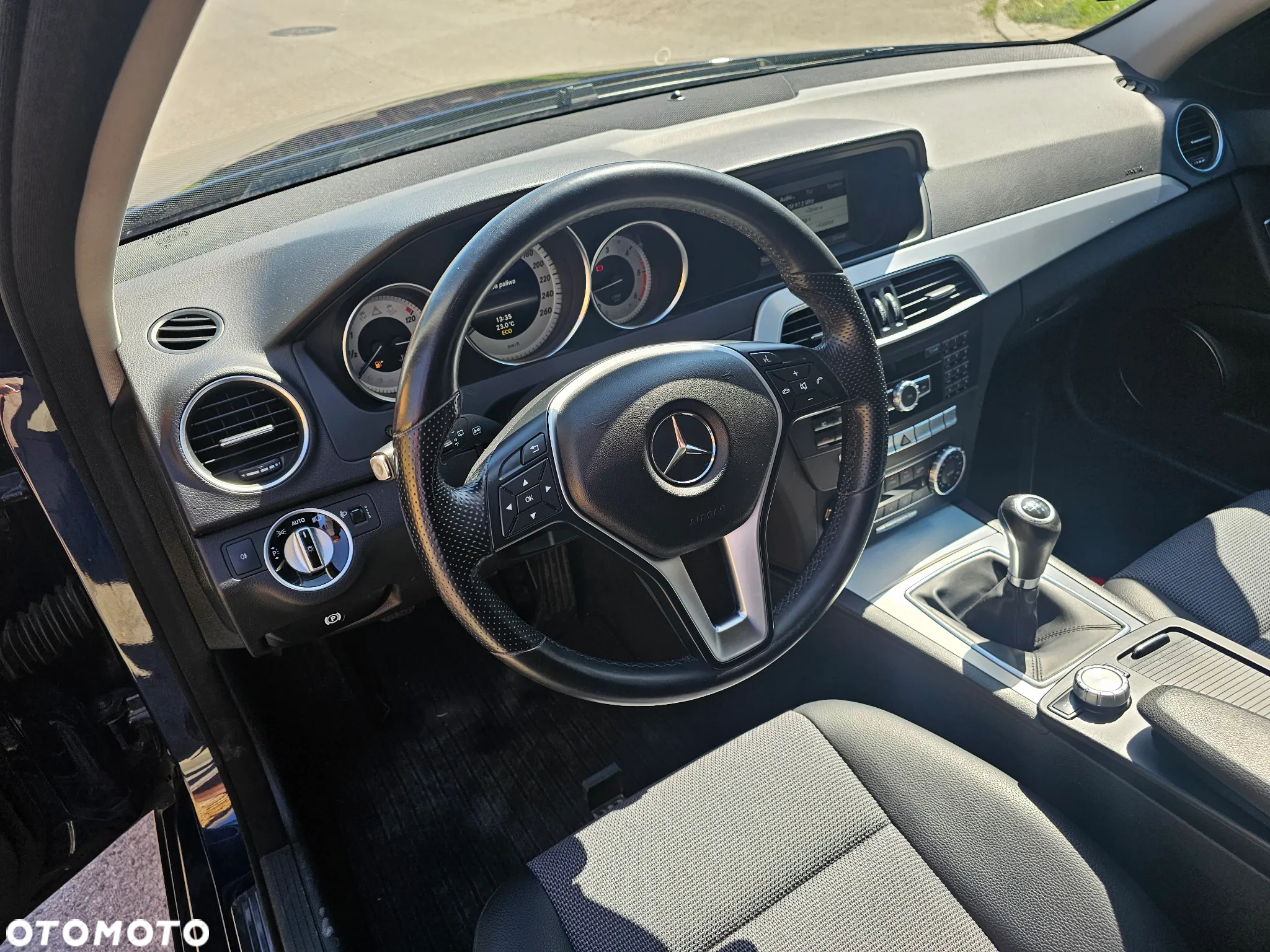 Mercedes-Benz Klasa C 200 CDI BlueEff Elegance - 32
