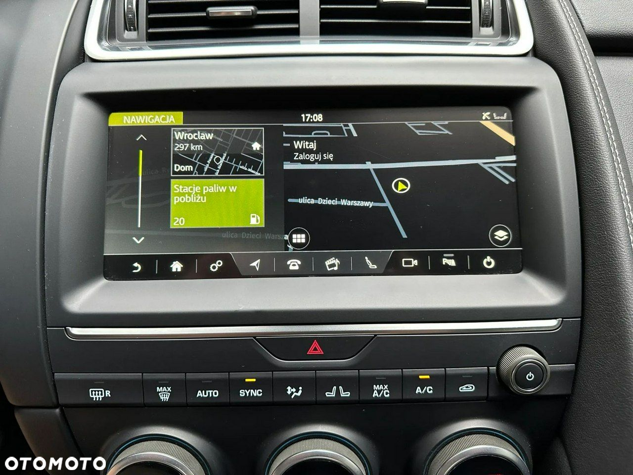 Jaguar E-Pace - 8