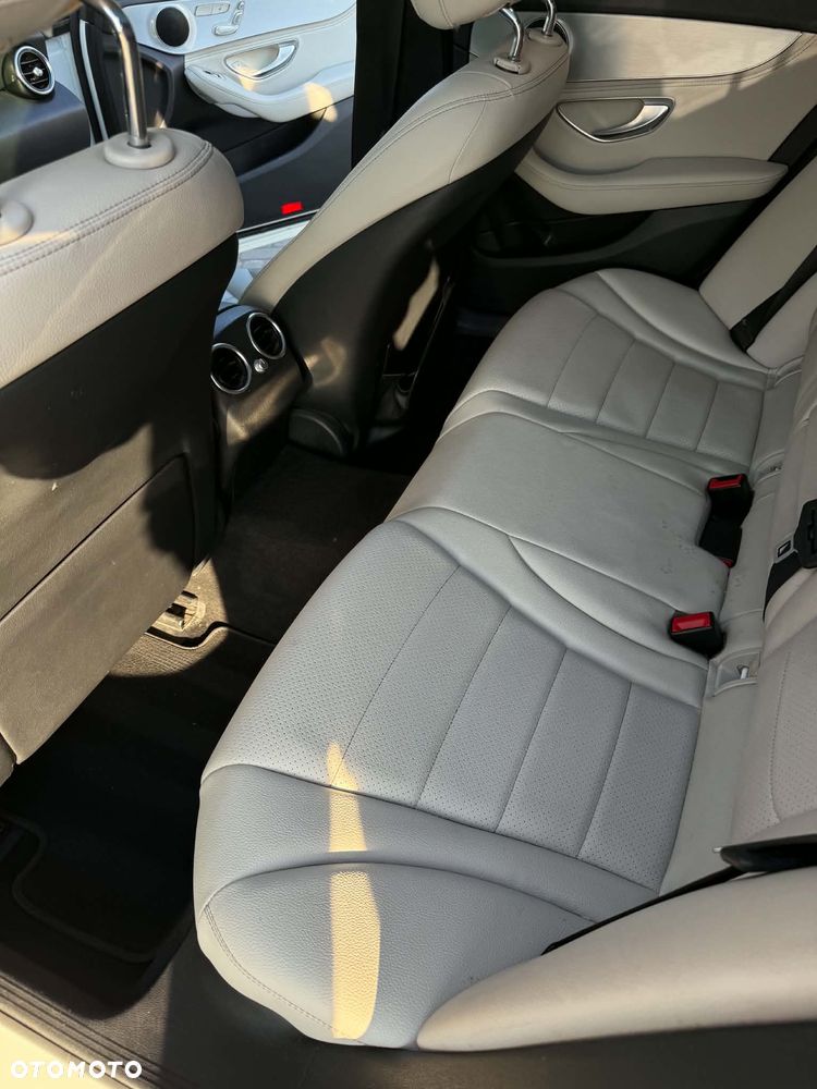Mercedes-Benz Klasa C 300 7G-TRONIC Avantgarde - 14